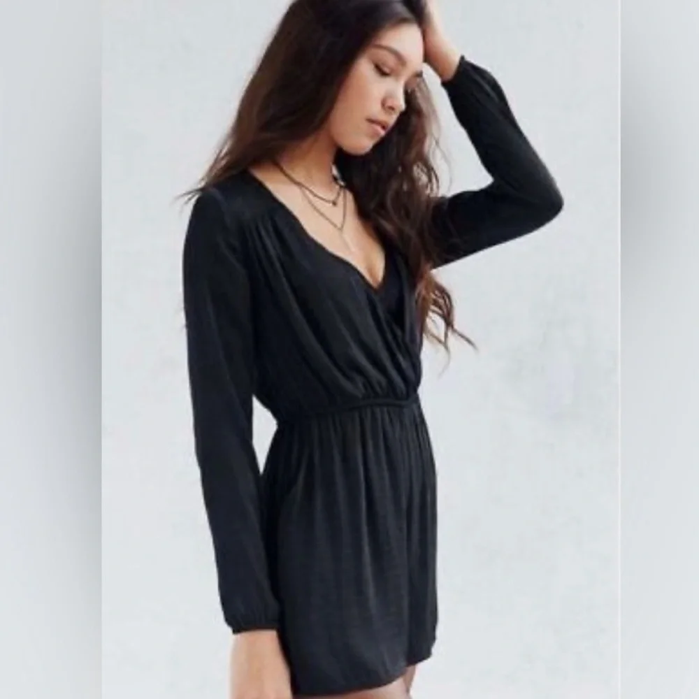 Urban Outfitters Black Jumpsuit - Picture 7 of 11